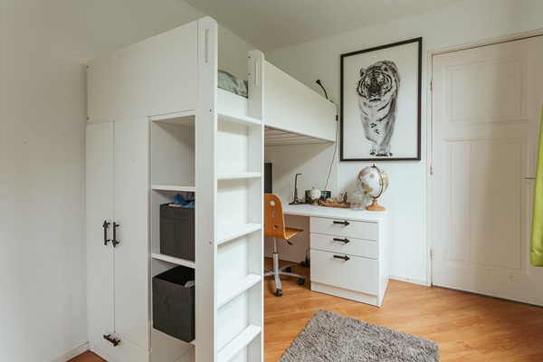 Medium property photo - Hazelaarstraat 93, 2563 VK Den Haag